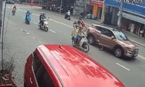 Người đàn ông "tung cước" làm nữ tài xế xe ôm ngã nhào ở Bình Dương