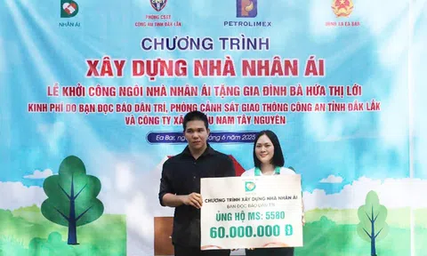 "Mẹ ơi, gia đình mình sắp có nhà mới để ở rồi"