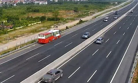 Cấm xe khách, xe tải chạy làn tốc độ cao để trị "xe rùa bò" trên cao tốc